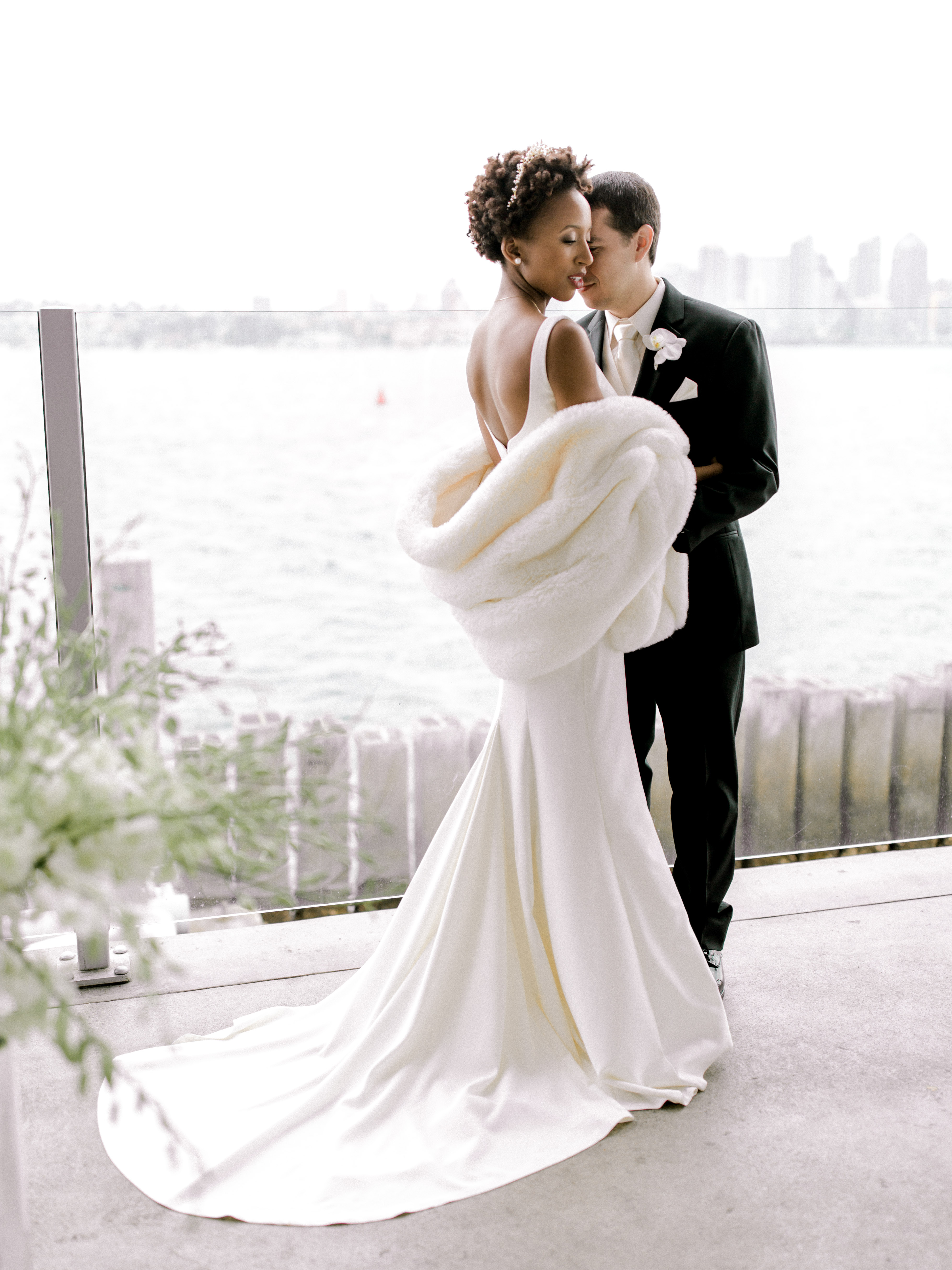 A minimalist chic bride in San Diego with a water view at Coasterra